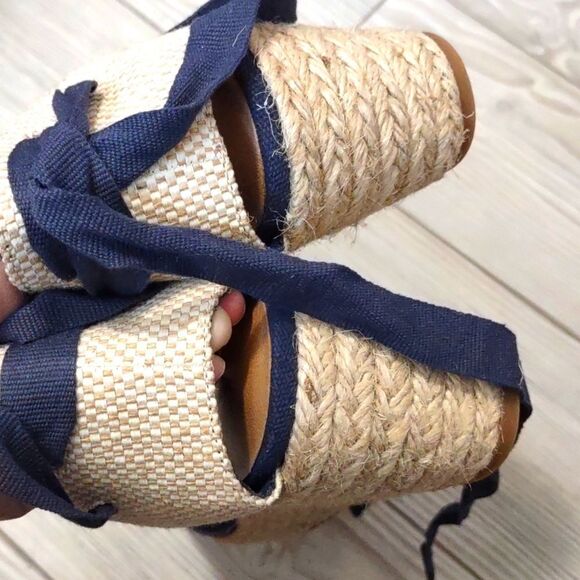 (61-3731)  Amazon Essentials Women's Mid Wedge Espadrille Sz 5.5 - Picture 9 of 9